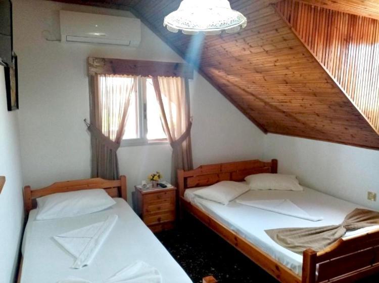Villa Magda Vrasná Esterno foto