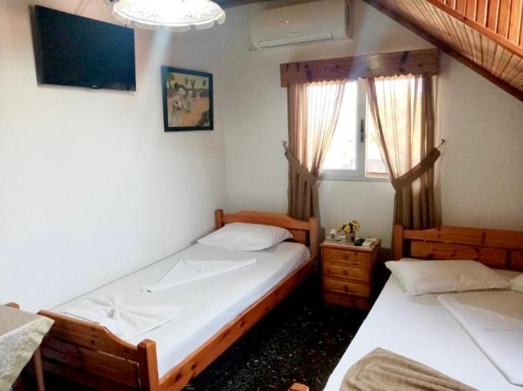 Villa Magda Vrasná Esterno foto