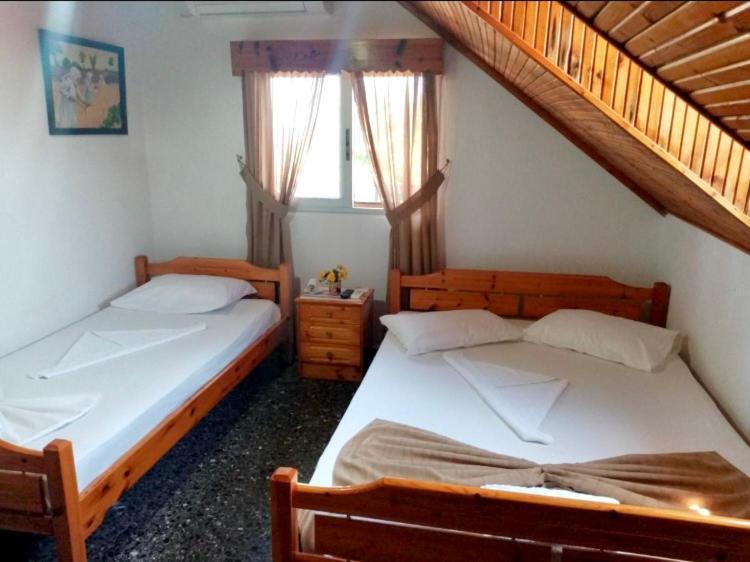 Villa Magda Vrasná Esterno foto